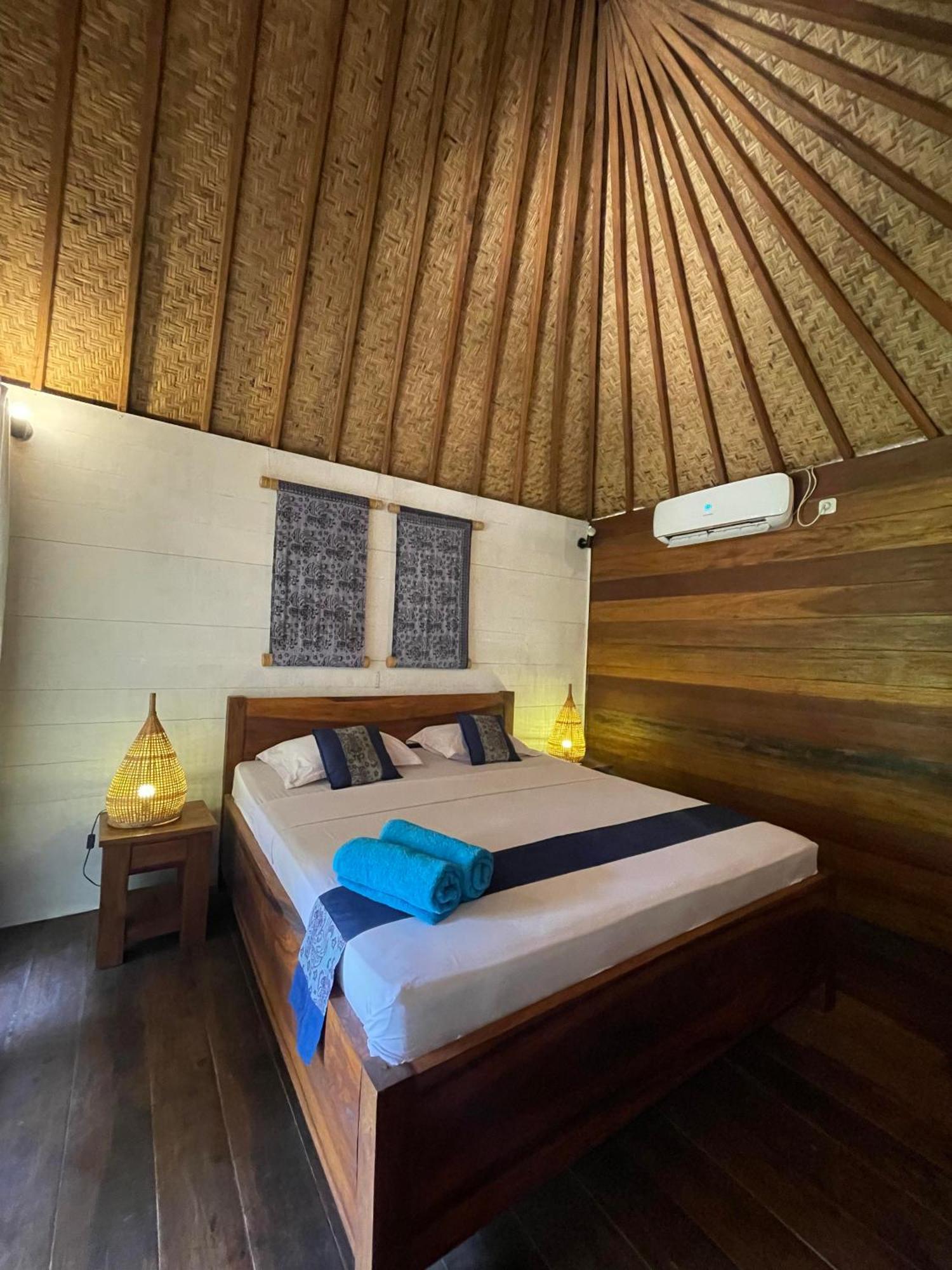 Indigo Bungalows Gili Trawangan Exterior photo