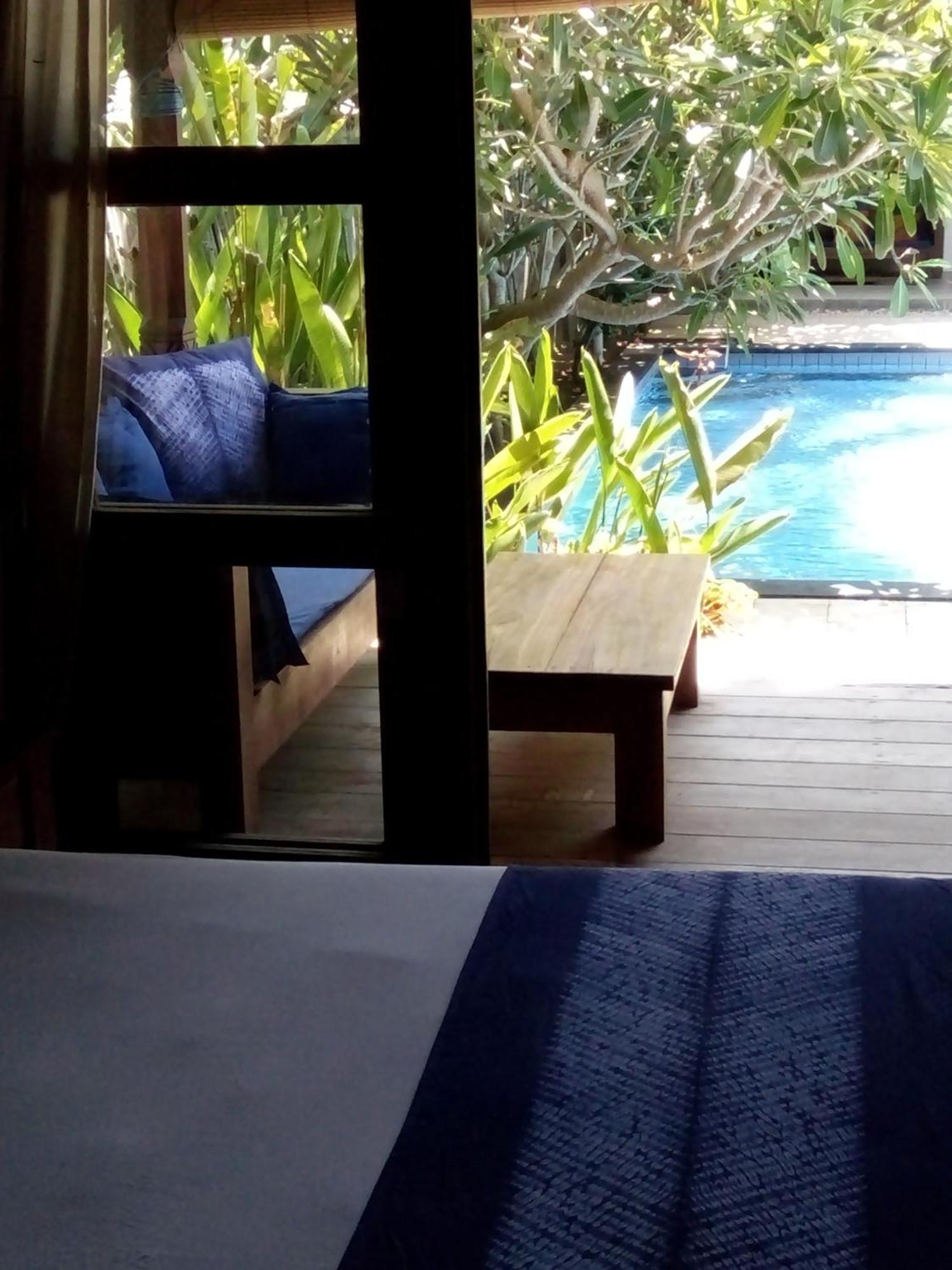 Indigo Bungalows Gili Trawangan Exterior photo