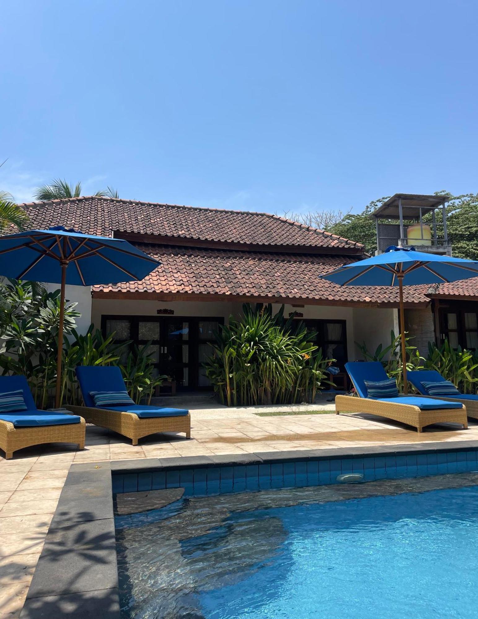 Indigo Bungalows Gili Trawangan Exterior photo