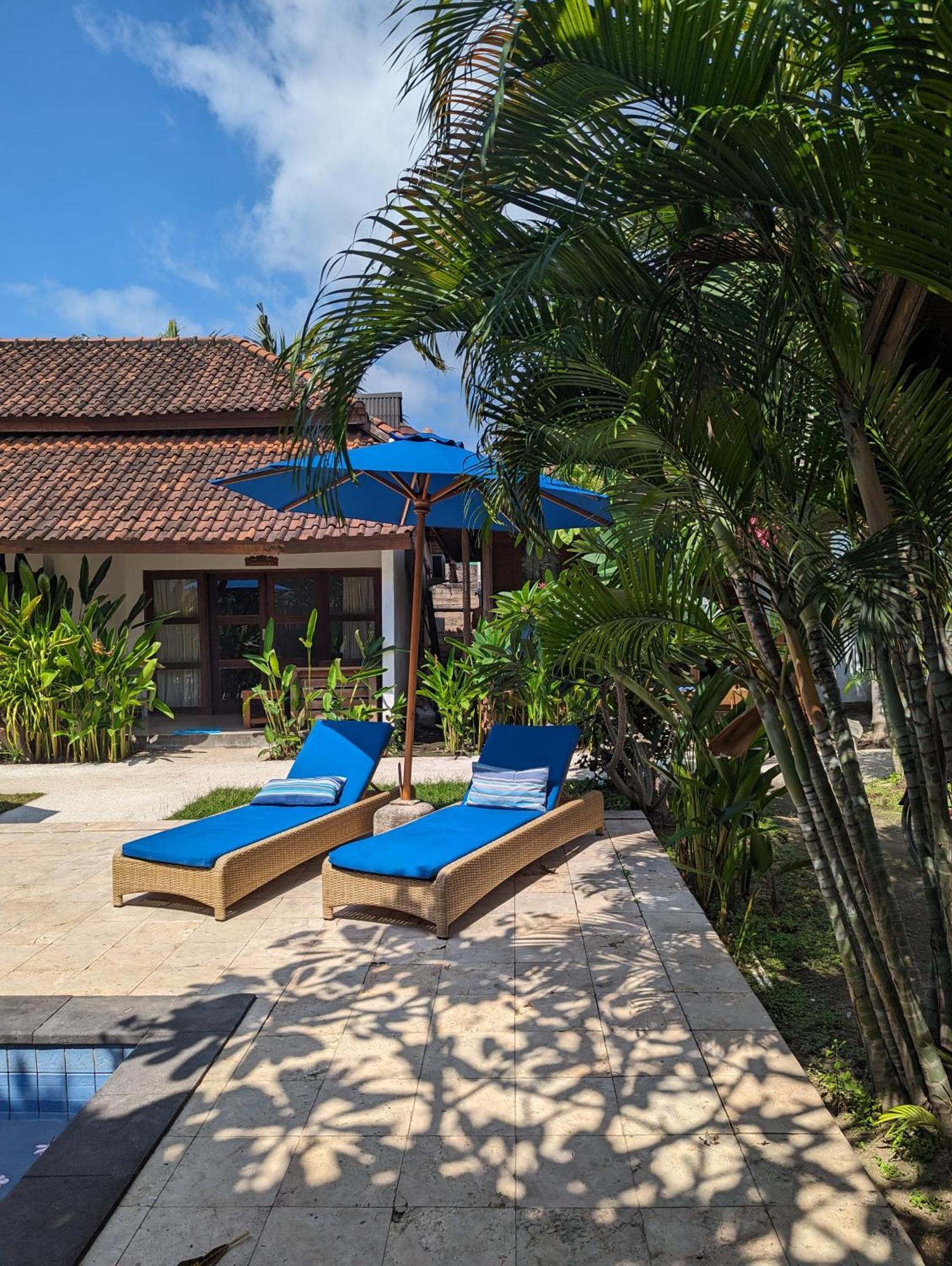 Indigo Bungalows Gili Trawangan Exterior photo