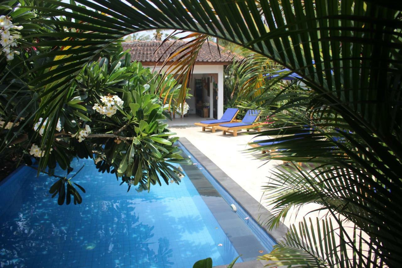Indigo Bungalows Gili Trawangan Exterior photo